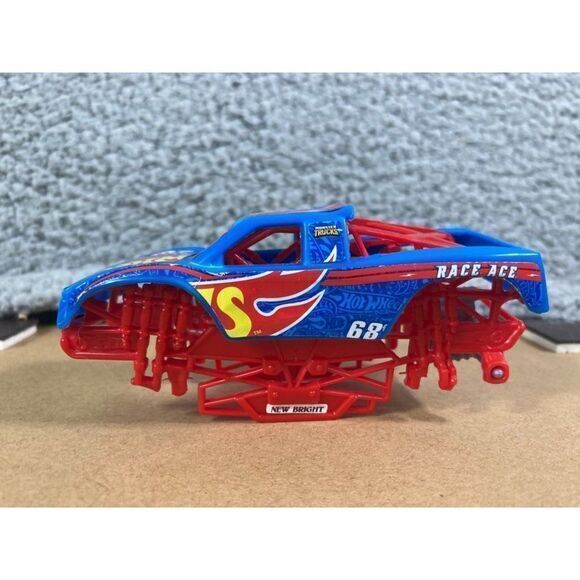 New Bright Monster Truck‎ Hot Wheels Covers Lot Kids Toy Trucks Ramp Blue Red - Picture 10 of 14